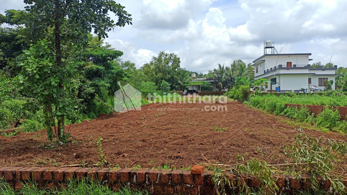 House Mathil Residential plot for sale Kannur, Payyanur, Mathil